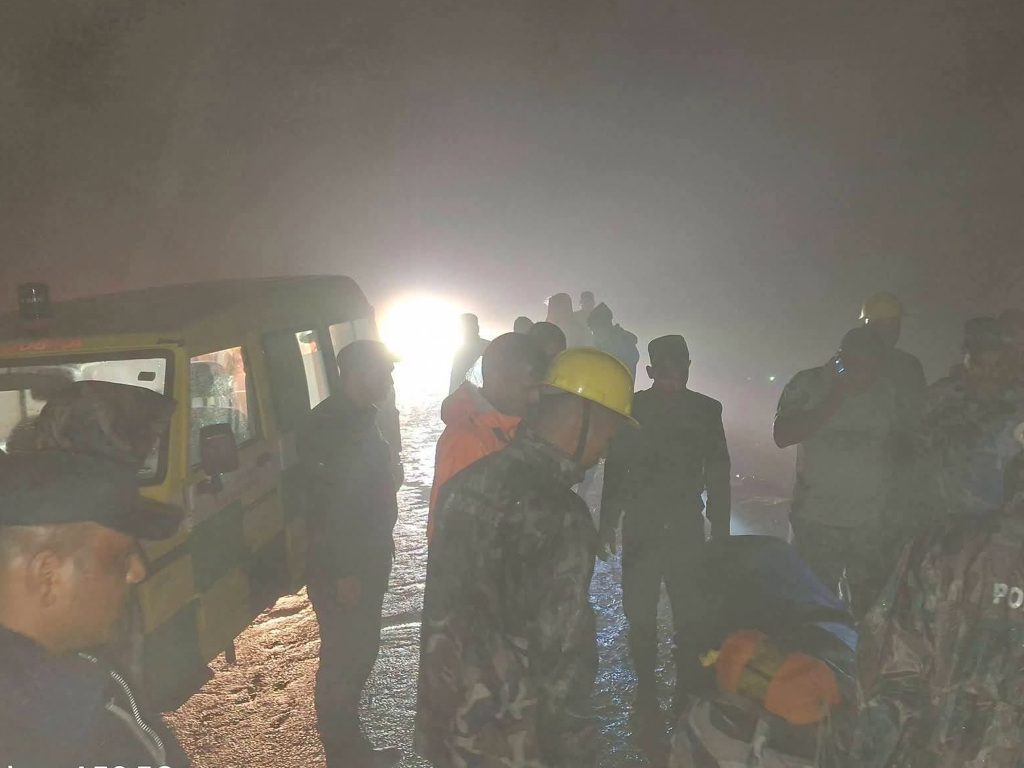 डडेल्धुरामा मध्यरातमा जीप दुर्घटना, २ जनाको मृत्यु, ३ जना घाइते