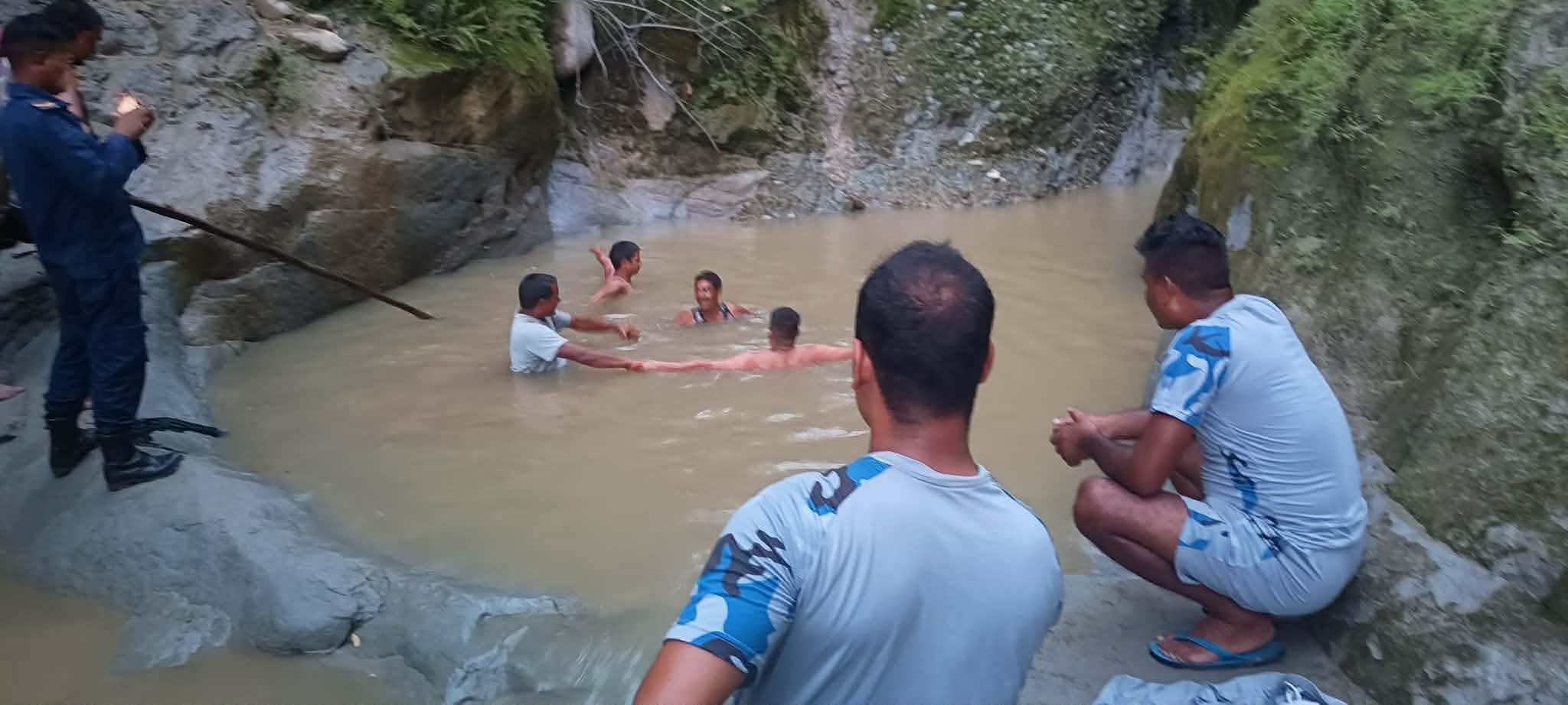 डडेल्धुरामा दुःखद घटना: तालमा डुबेर किशोरीको मृत्यु