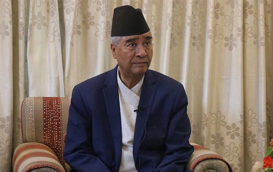 उपचारका लागि हङकङ गएका देउवा बाथरुममा लडे, हात भाँचियो