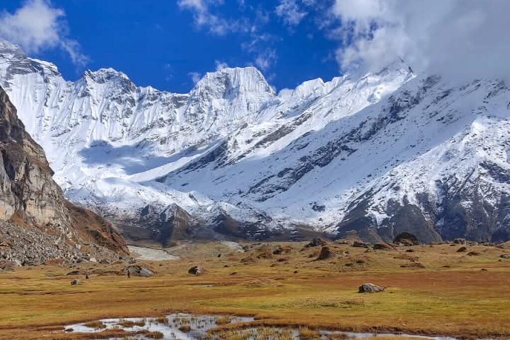 पर्यटन विकासका लागी समर्पित दार्चुलाको अपि हिमाल…
